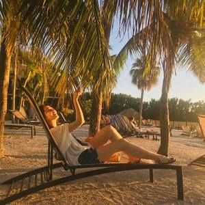 Meet your Posher, Qi